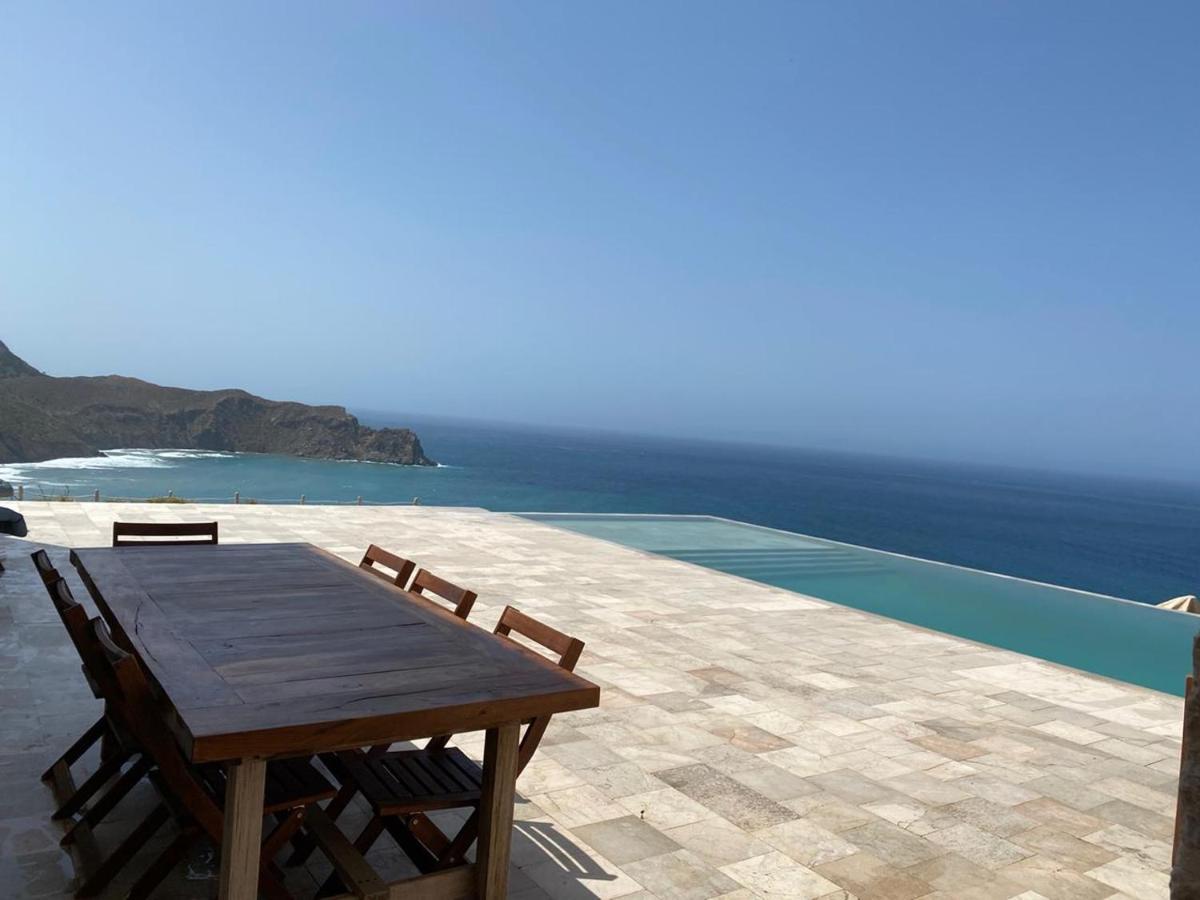 Villa Al Hoceima Pres Tala Youssef & Boumehdi Exterior photo